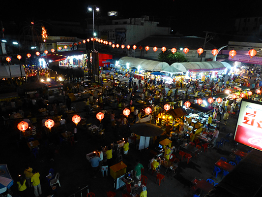 Everyone stopped and singing what we think was happy birthday to the king.