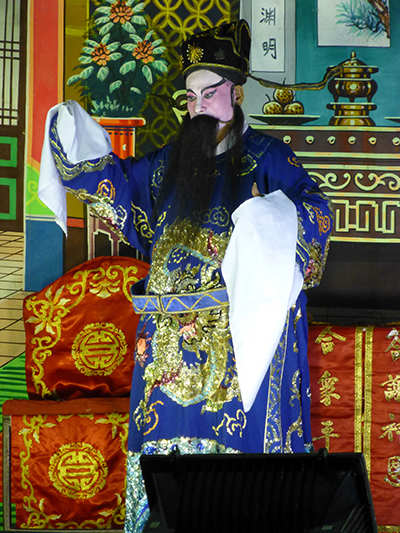 Again, they were speaking and singing in Chinese, so even the Thai people didn't know what they were saying.