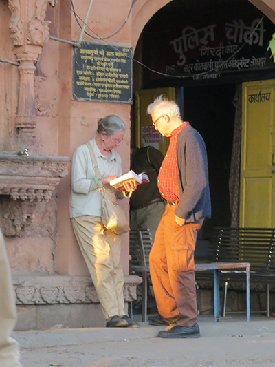 I hope Sarah and I are traveling when we're the age of this couple. 