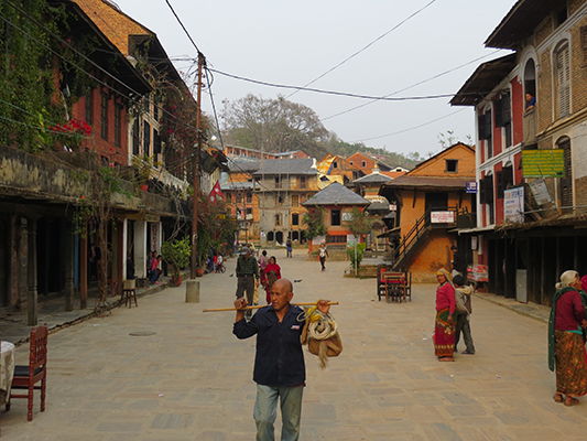 Main bazaar in Bandipur.
